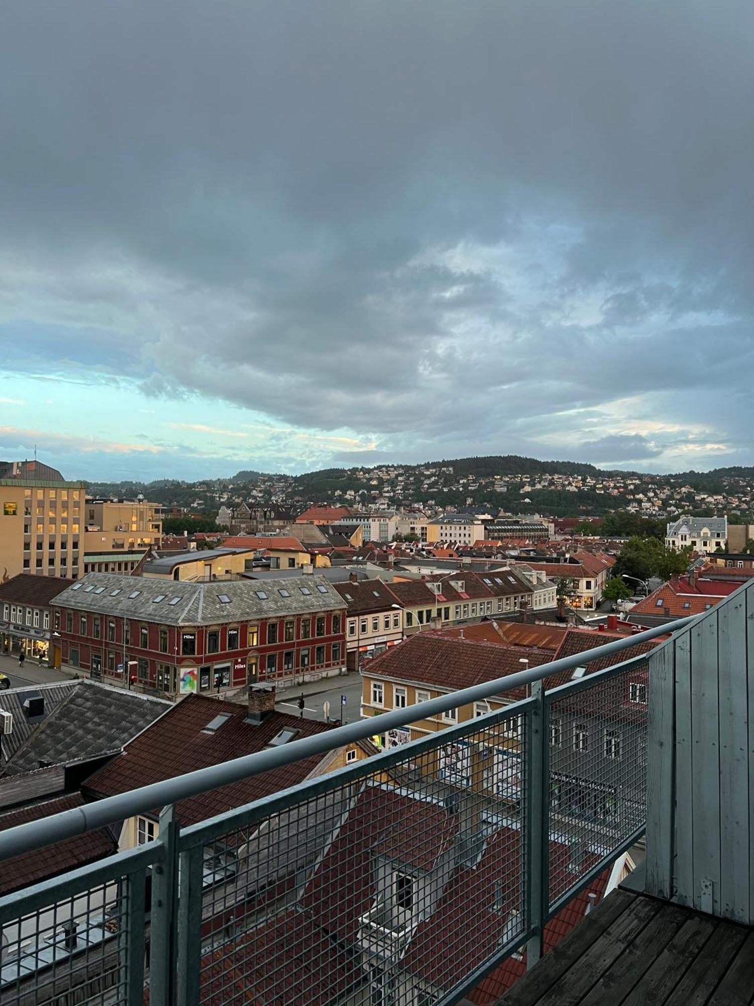 Penthouse In Trondheim City Centre Apartment Exterior photo